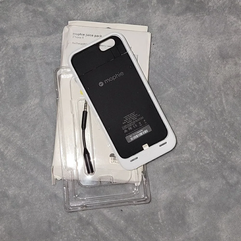 New Mophie Juice Pack Air iPhone 6/6s White External Rechargeable Battery Case